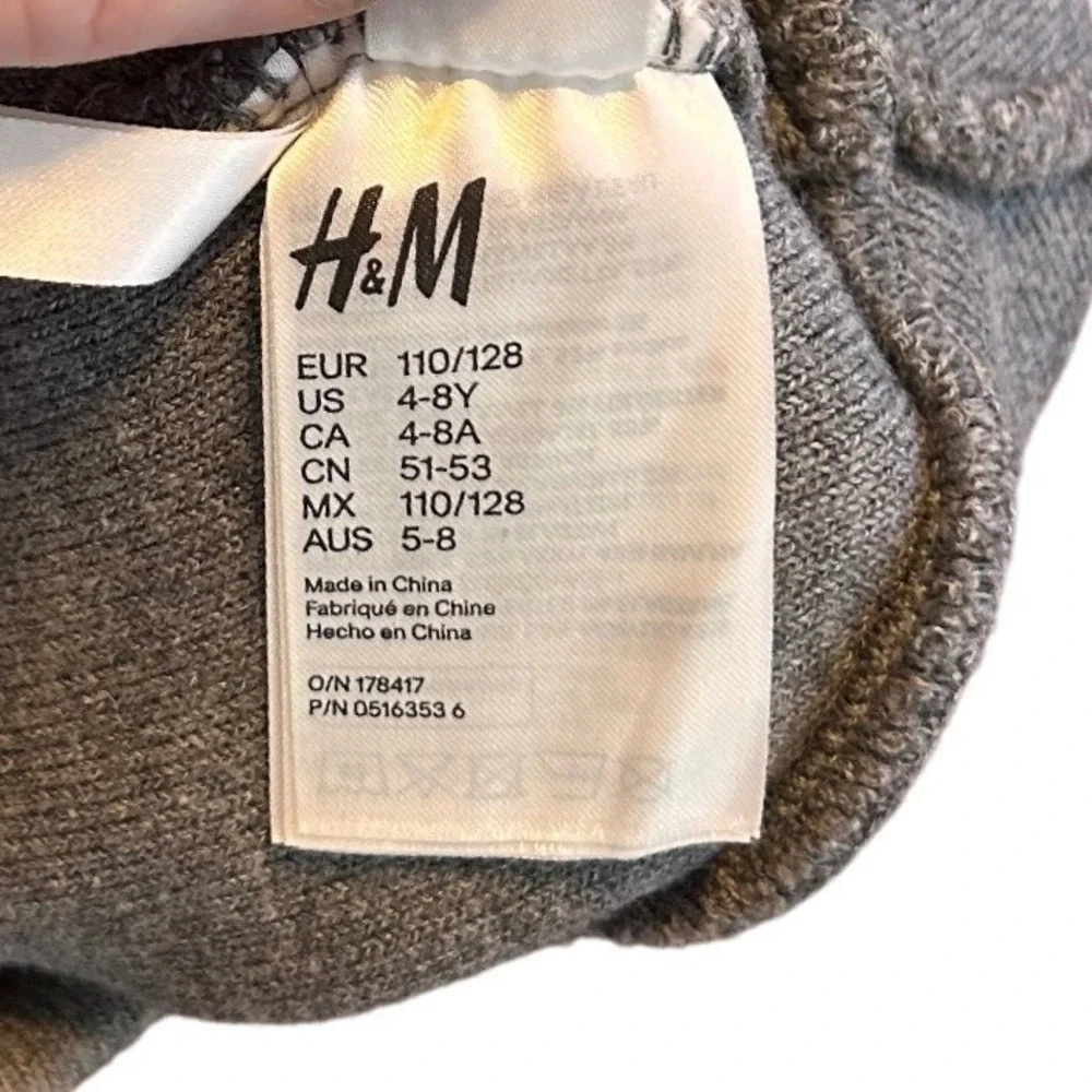 Disney H&M Mickey Mouse Hat Gray Pom Pom Kids Child Size 4-8 Youth‎ Knit Beanie